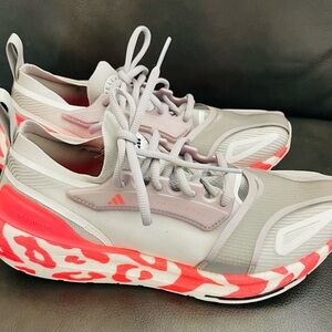 Adidas x Stella McCartney Ultraboost Women’s 7.5